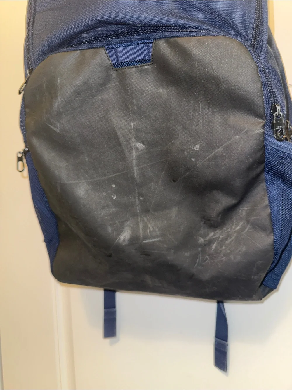 Nike Brasilia 9.5 XL Navy, Black & White Athletic School Backpack